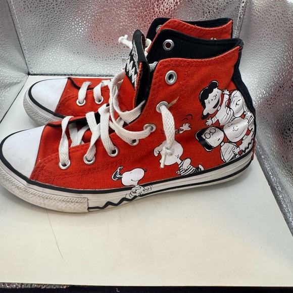 Chuck Taylor Peanuts Red high tops - Picture 6 of 13